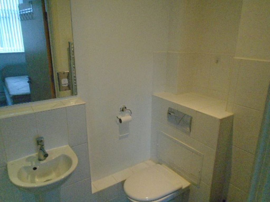 Apt 4 Dain Court, B29 6BD Image 4