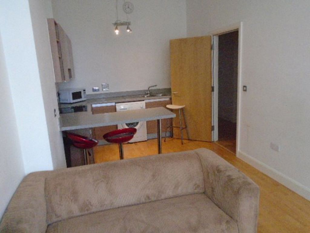 Apt 4 Dain Court, B29 6BD Image 6