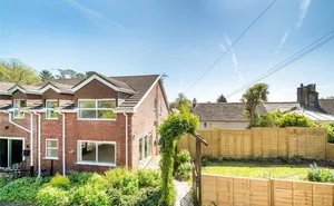 Click for details Shute Hill, Bishopsteignton, Teignmouth, Devon, TQ14 photo