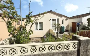 Click for details Mellanear Close, Hayle, Cornwall, TR27 photo