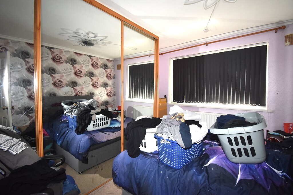 Dillam Close, Longford Image 3
