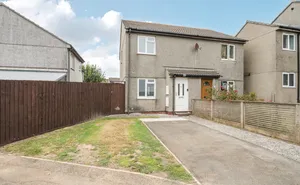 Click for details Curnows Road, Hayle, Cornwall, TR27 photo