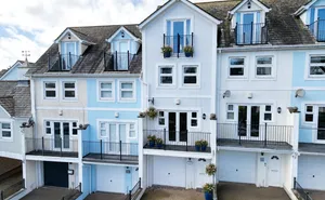 Click for details Trinity Mews, Teignmouth, Devon, TQ14 photo