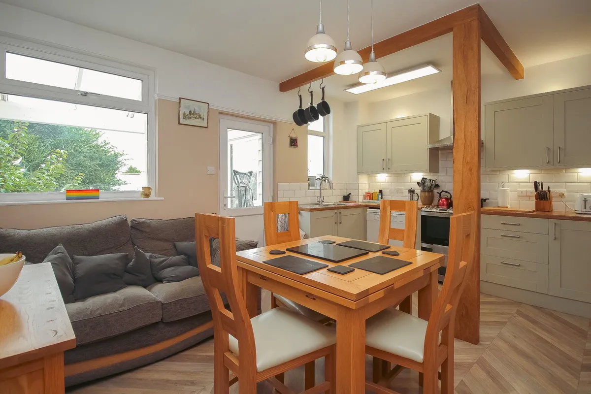 Chantry Avenue, Bideford, Devon, EX39 2QW