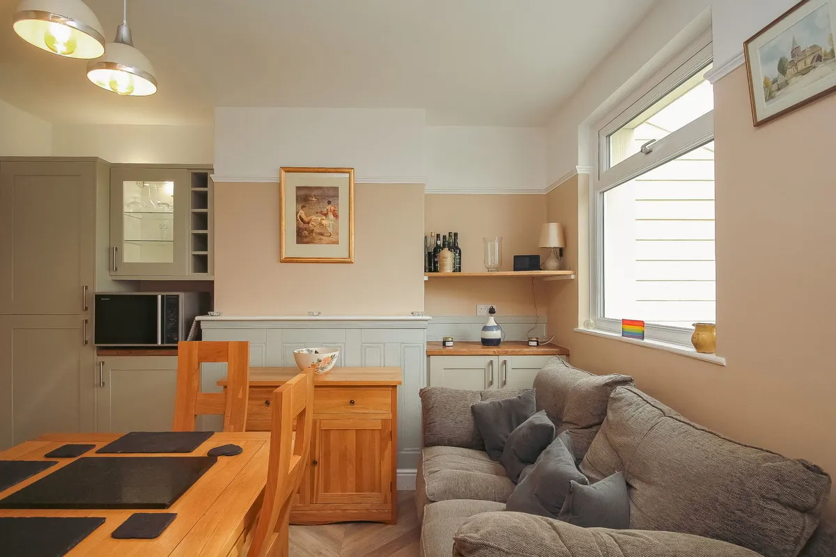Chantry Avenue, Bideford, Devon, EX39 2QW