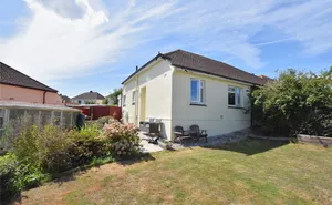 Click for details Central Avenue, Exeter, Devon, EX4 photo
