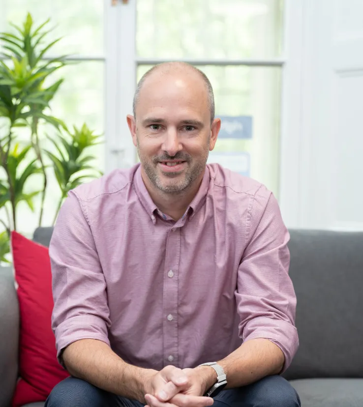 https://mr0.homeflow-assets.co.uk/files/avatar/image/6820/1475/_x_/Ben-Ridley-2.jpg