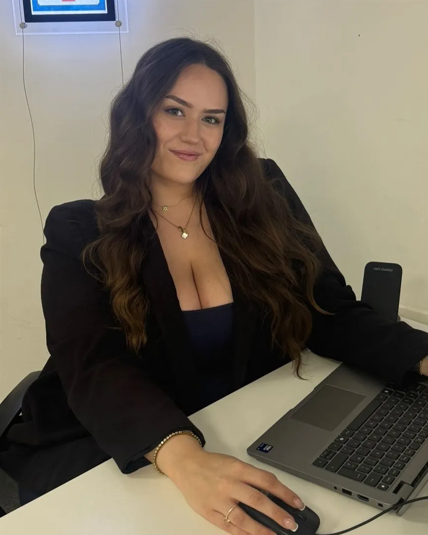 Mia Staples