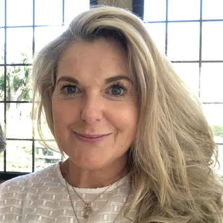 Lisa Crook