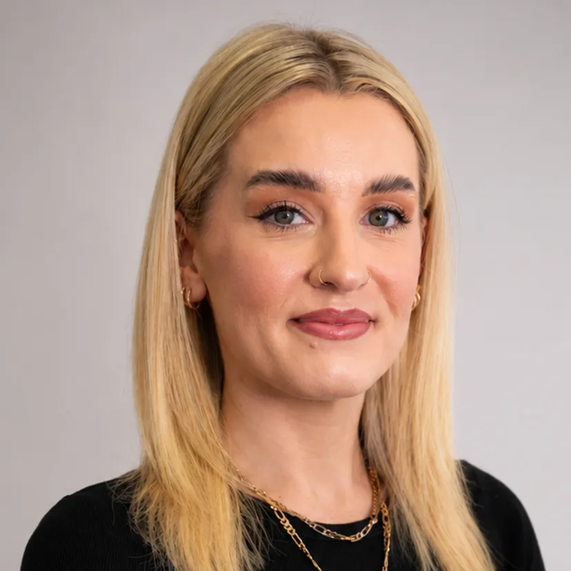 https://mr0.homeflow-assets.co.uk/files/avatar/image/7125/4176/_x_/Georgia1Web.jpg
