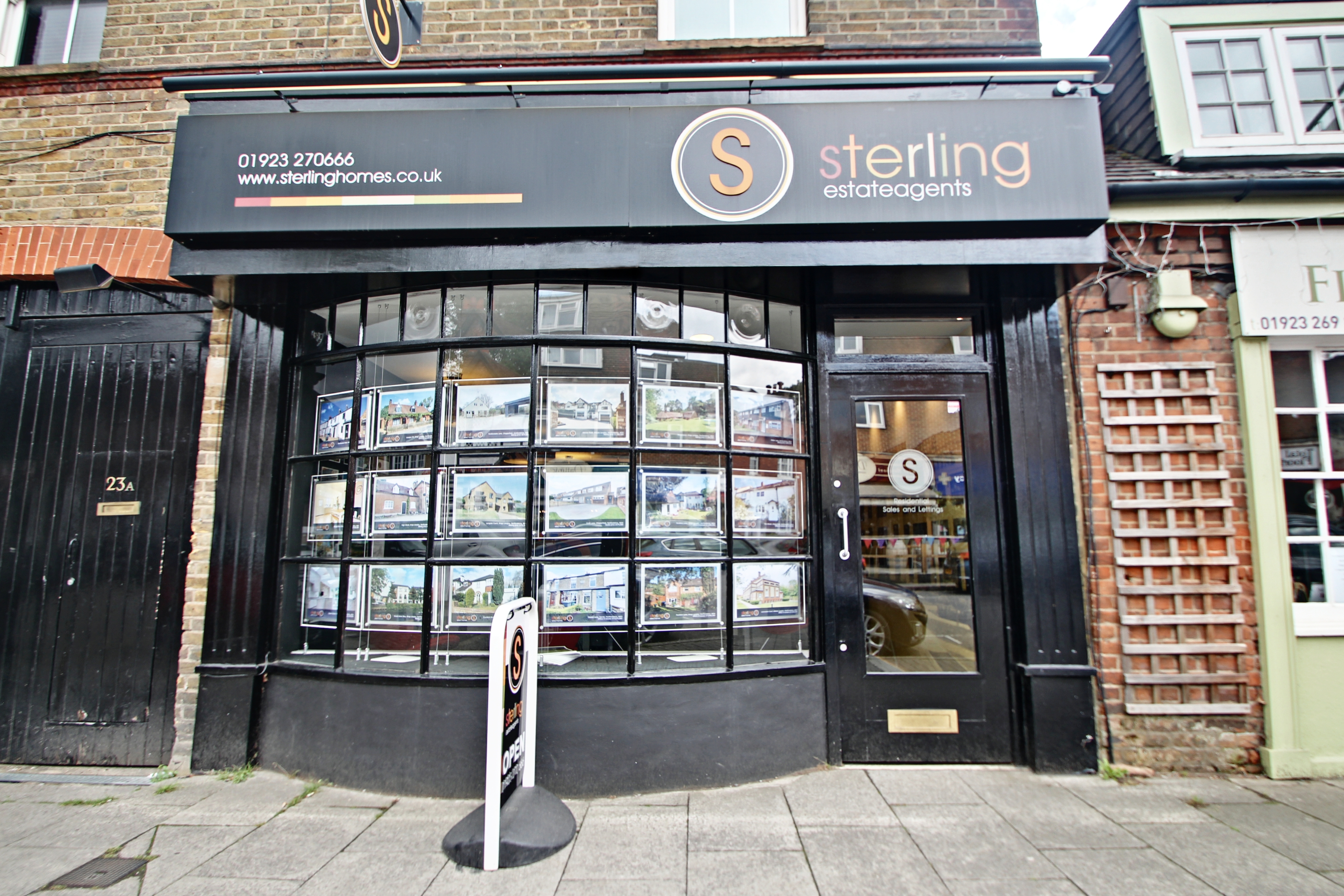 2 bedroom property for sale in Primrose Hill, Kings Langley Offers in