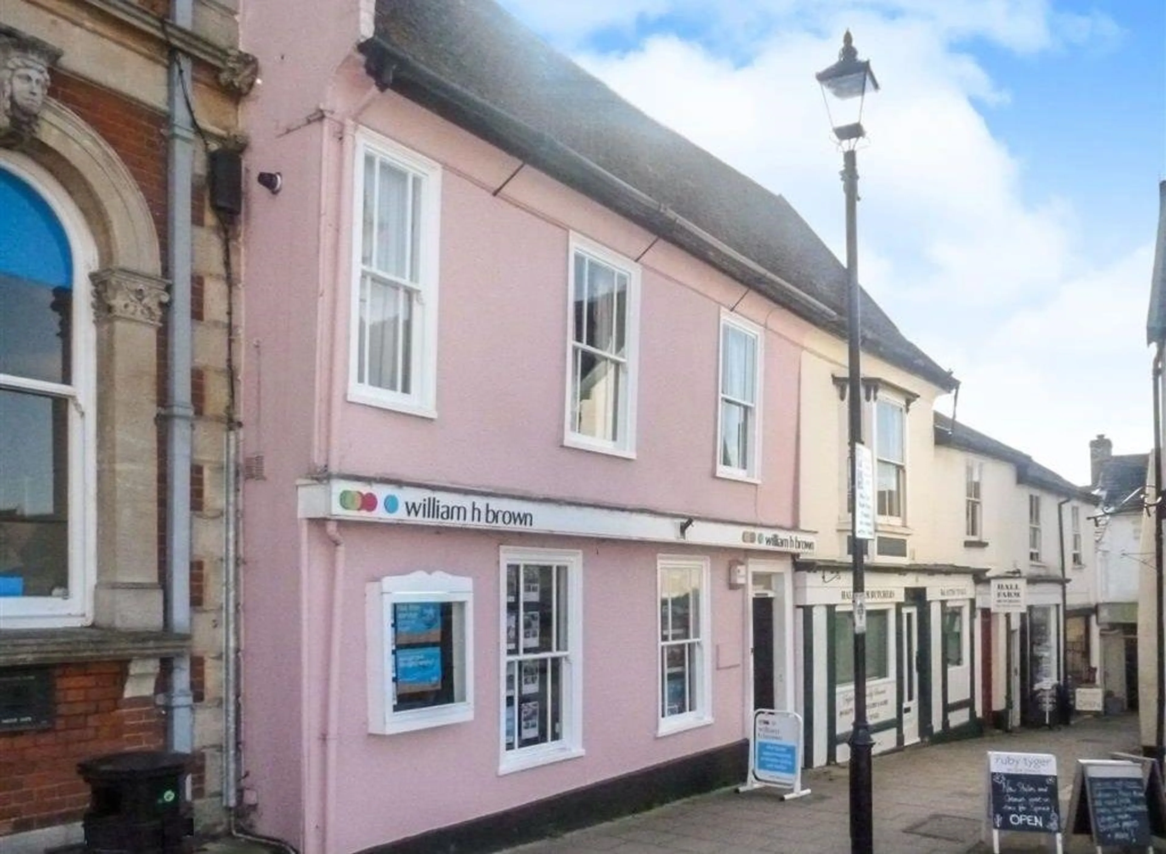 Property photo 0