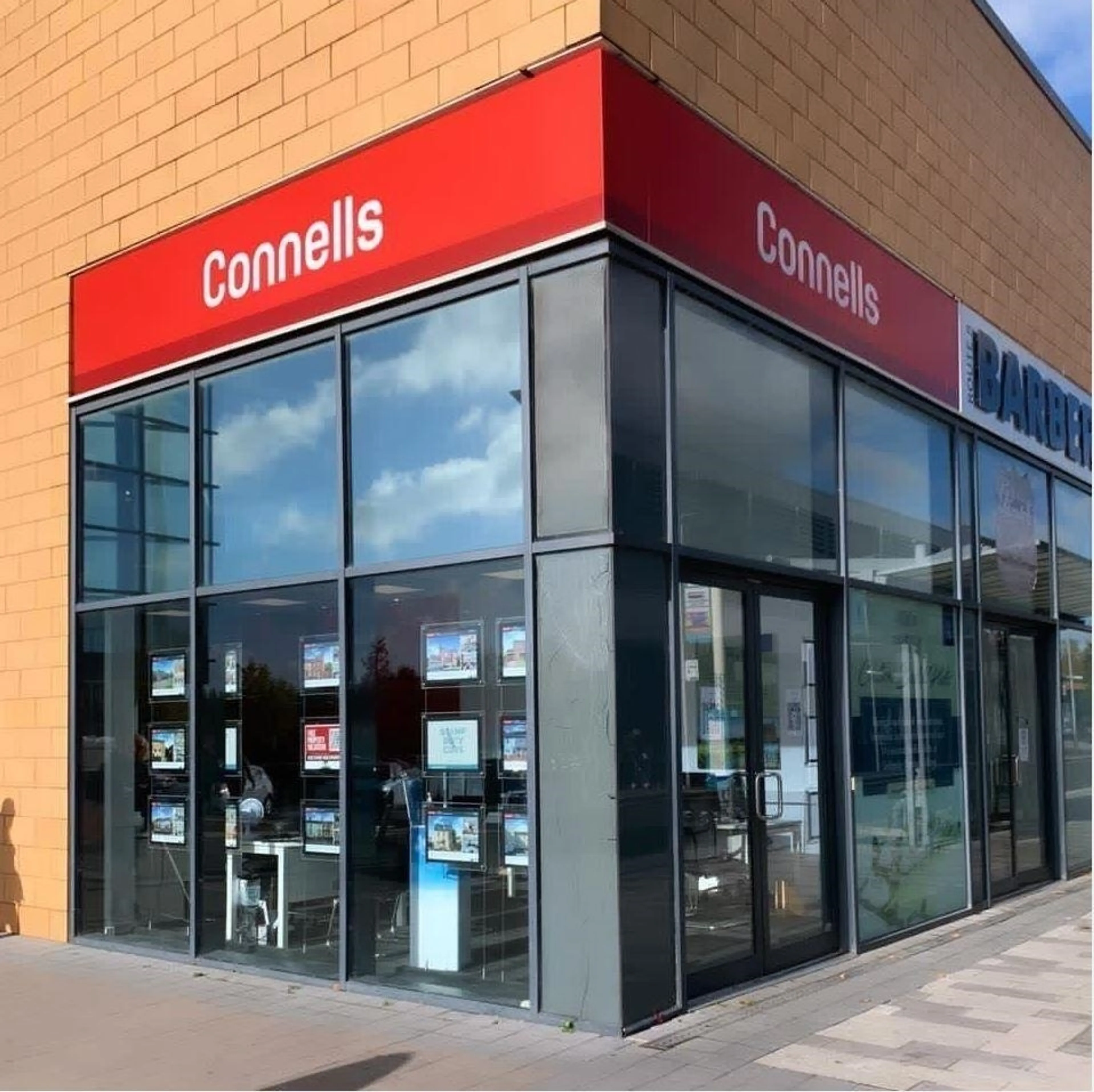 The Swindon North Team-driven to secure you the BEST PRICE for your home! A powerhouse team proudly led by Daniel White (Senior Branch Manager)