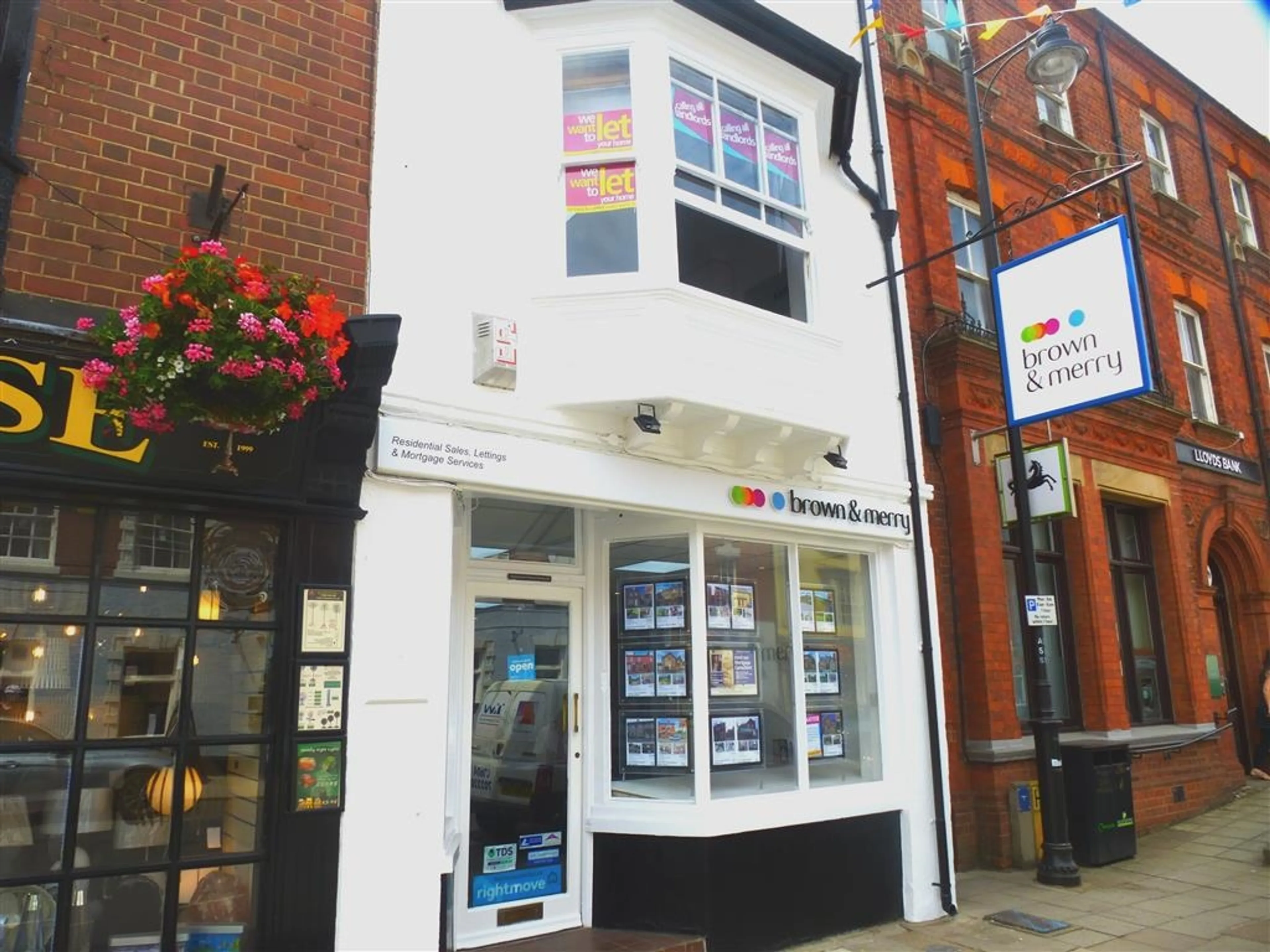null, Estate Agent in Stony Stratford