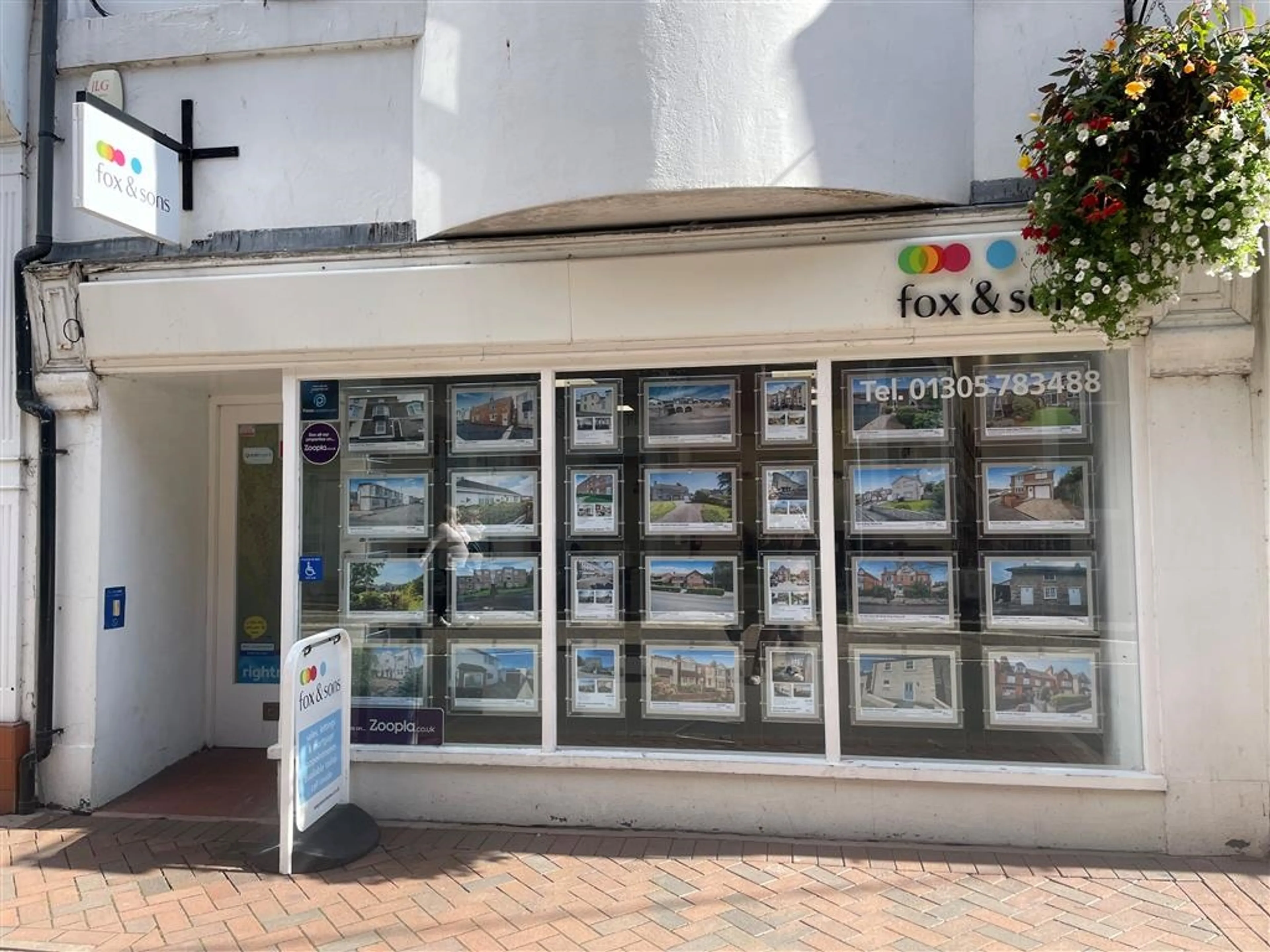 Property photo 0