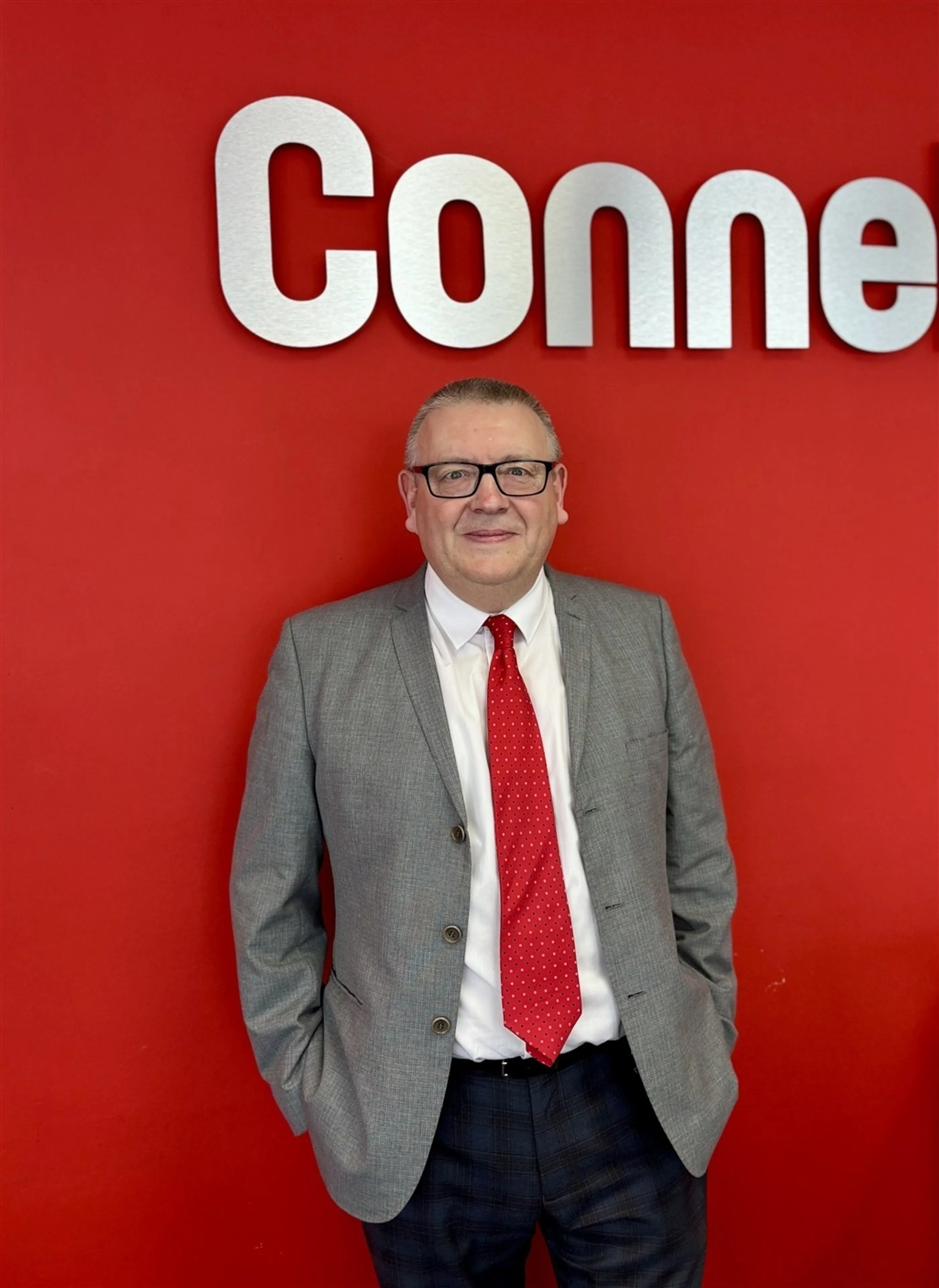 Meet the Yeovil Lettings Manager, David Mills - 01935 410880.