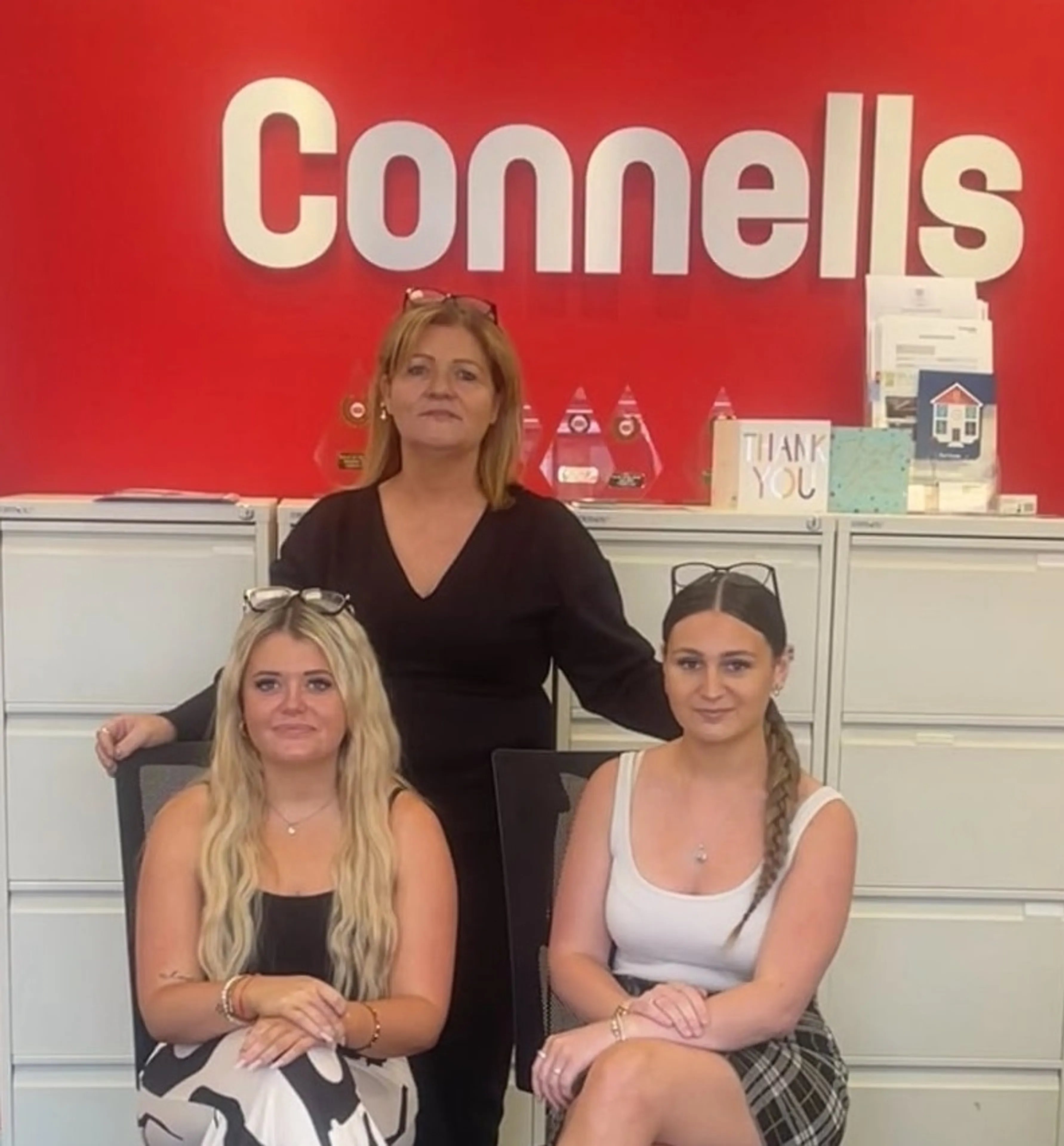 The Fairford Leys team take a professional and friendly approach, with extensive knowledge of the local area getting the best price for your property.