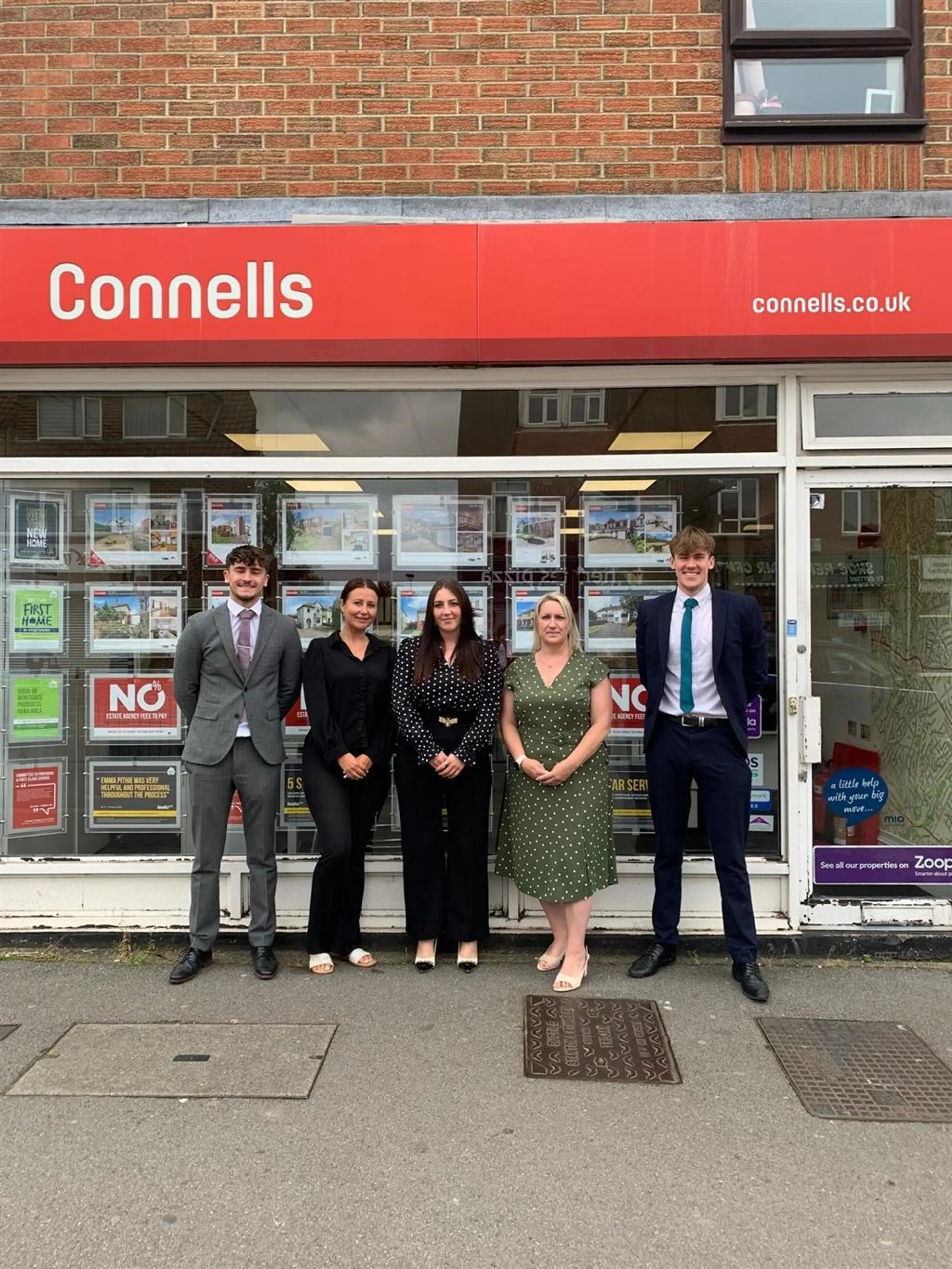 The successful Bitterne team are here, ready to help you move to your dream home.