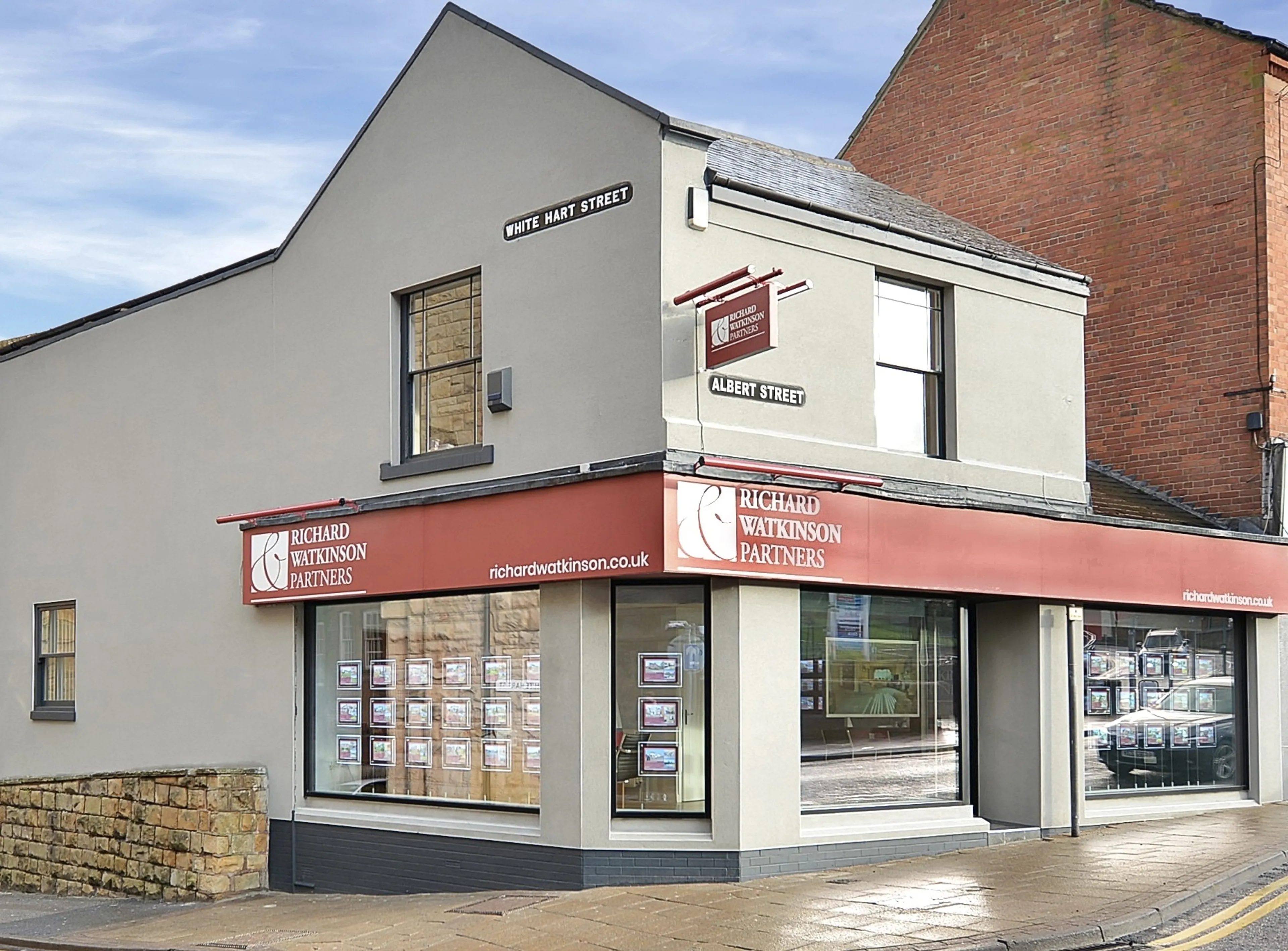 https://mr0.homeflow-assets.co.uk/files/branch_photo/image/7110/4123/_x_/IMG_0993.jpg