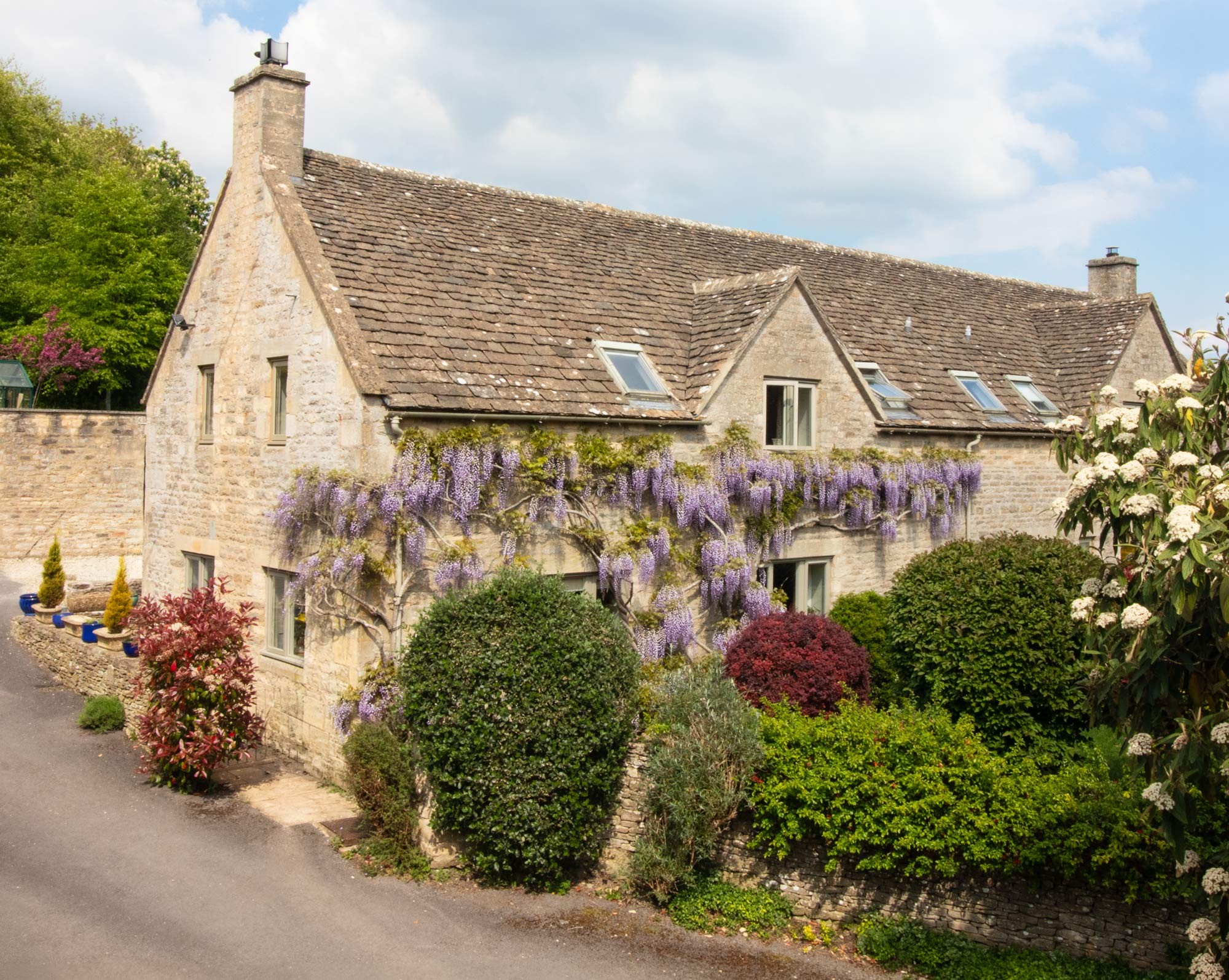 https://mr0.homeflow-assets.co.uk/files/media/image/0000/0000/227f715e782356f77eb5aaa47cbfcfe1/WainwayHouse.jpg