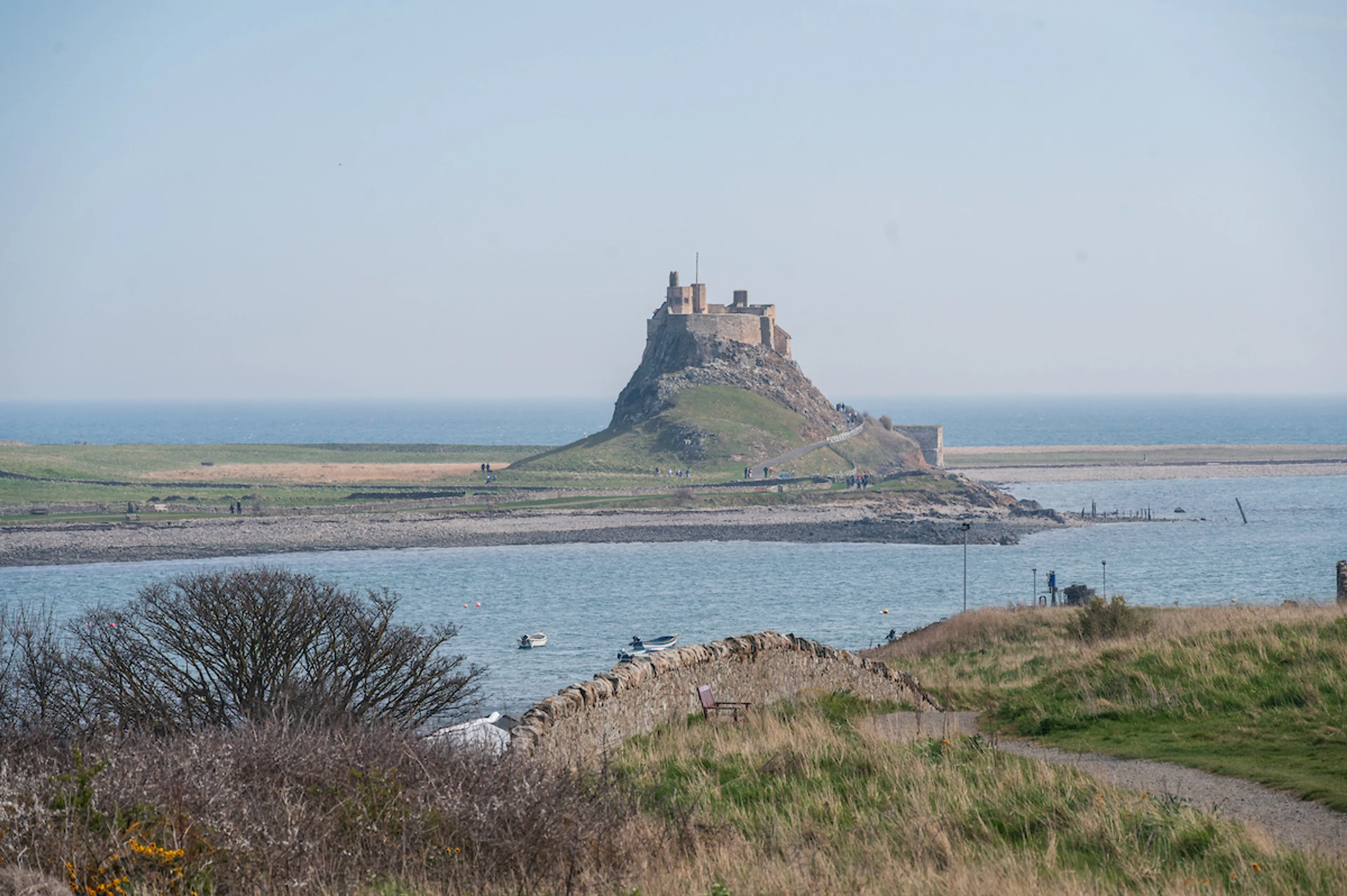 https://mr0.homeflow-assets.co.uk/files/media/image/0000/0000/0a7e4ad32374f0e4ac3360eb41f73f39/HolyIsland-021.jpg