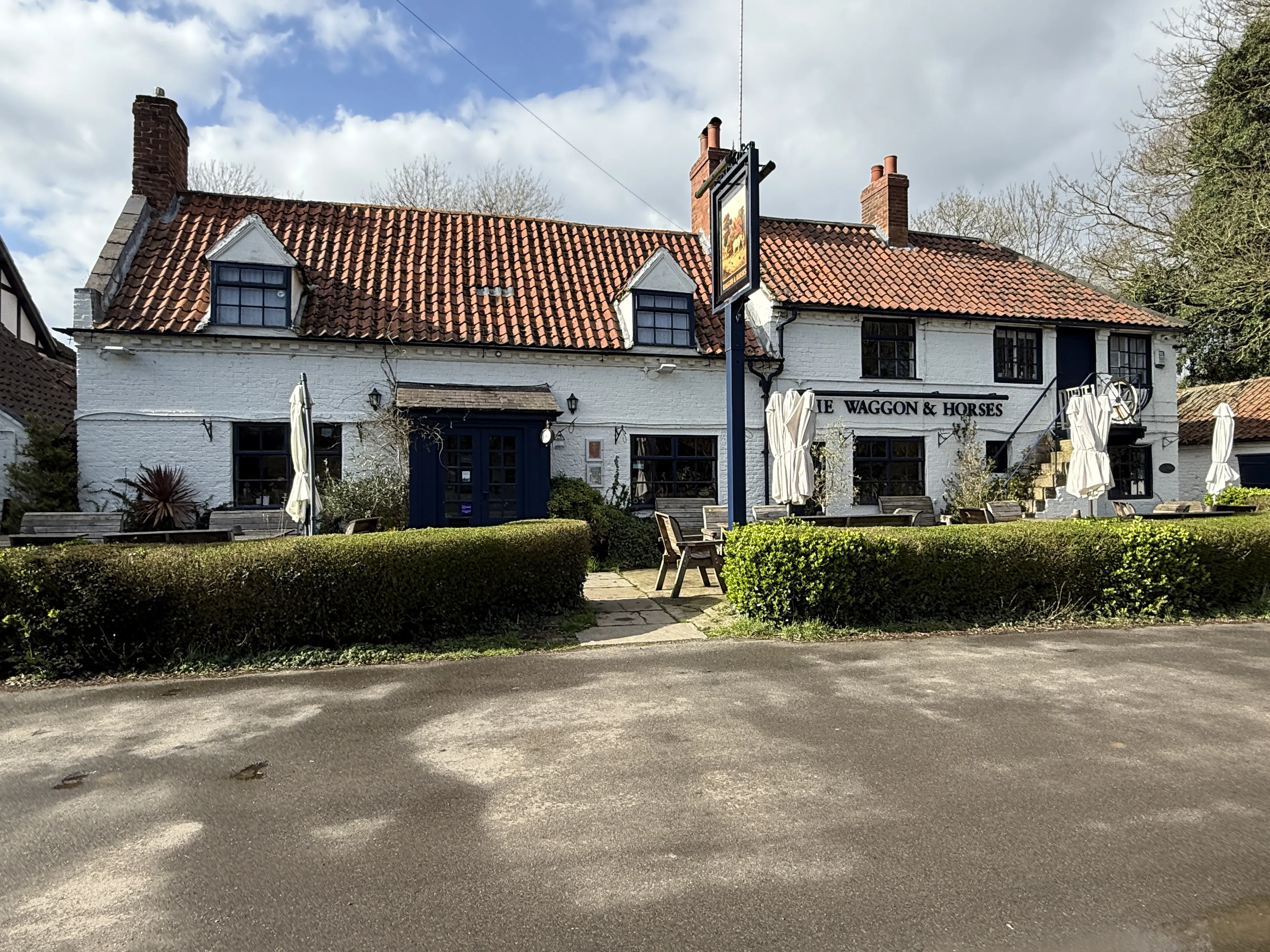 https://mr0.homeflow-assets.co.uk/files/media/image/0000/0000/120fb1840cfc2b7d2b3ef82739392449/Bleasby1.JPG