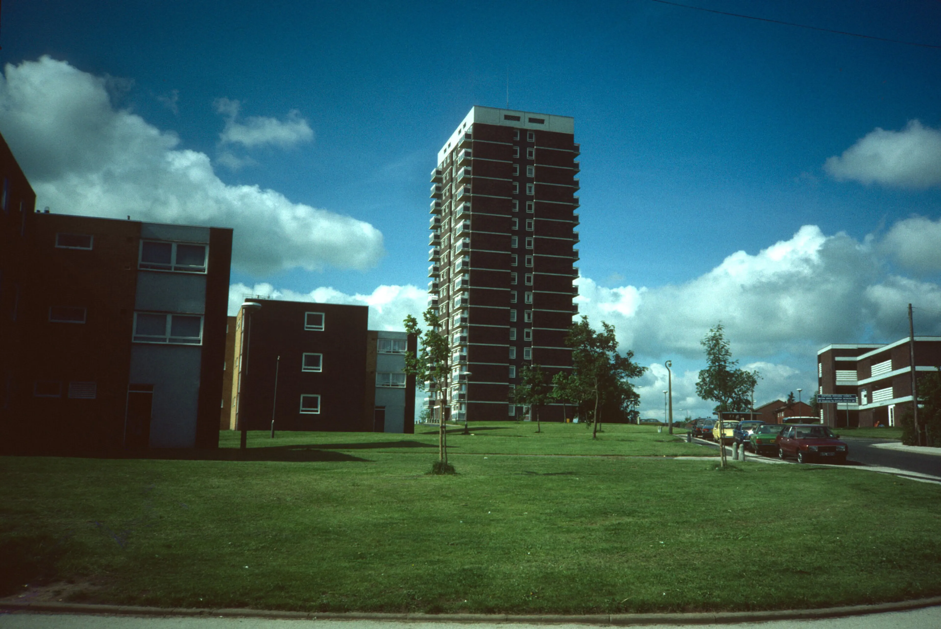 https://mr0.homeflow-assets.co.uk/files/media/image/0000/0000/1649ad3e13305d63a2bcf5e5cad79146/Highfields.jpg