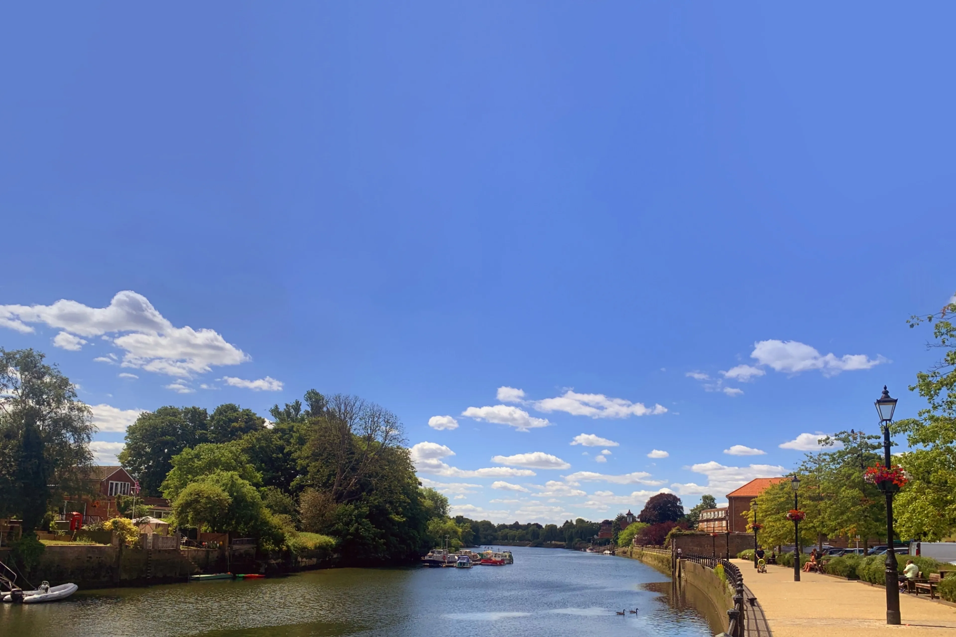 https://mr0.homeflow-assets.co.uk/files/media/image/0000/0000/2027787067602de25bb24bf54f337322/Twickenham-CTA-1.jpg