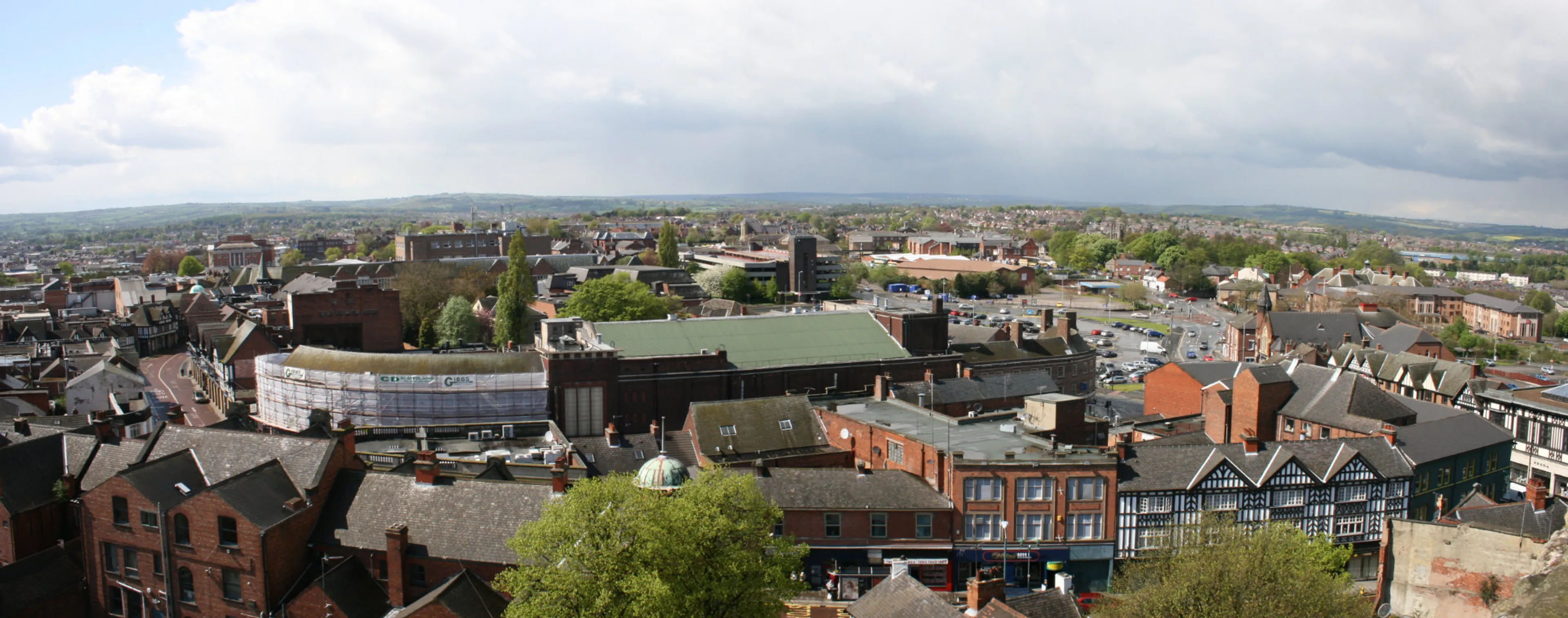 https://mr0.homeflow-assets.co.uk/files/media/image/0000/0000/2fd4719afd2128f87c3991de0ba53a8c/Panorama_from_top_of_the_crooked_spire_chesterfield_-_panoramio.jpg