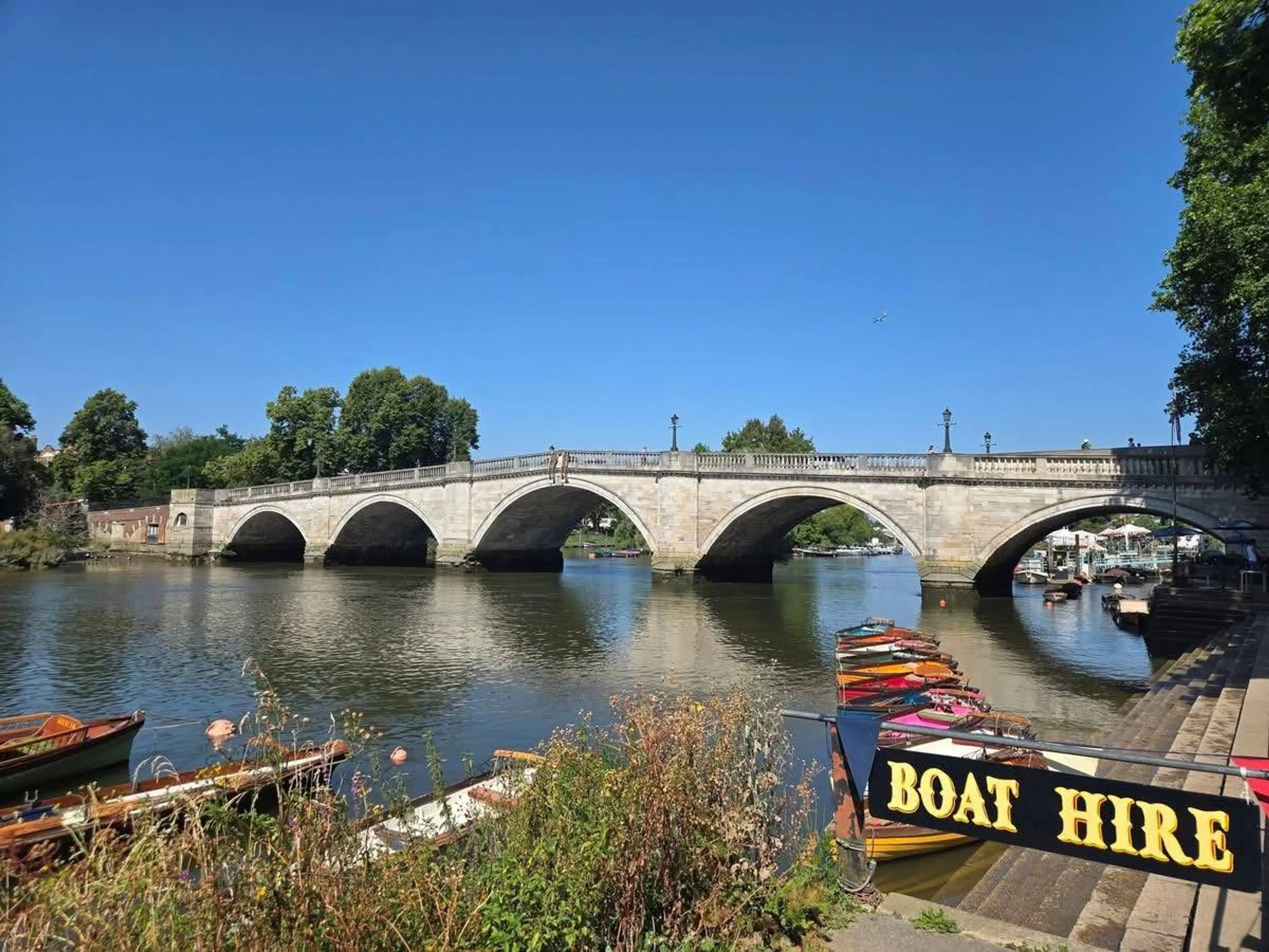 Bank of England holds Base Rate as South West London family homes remain popular 