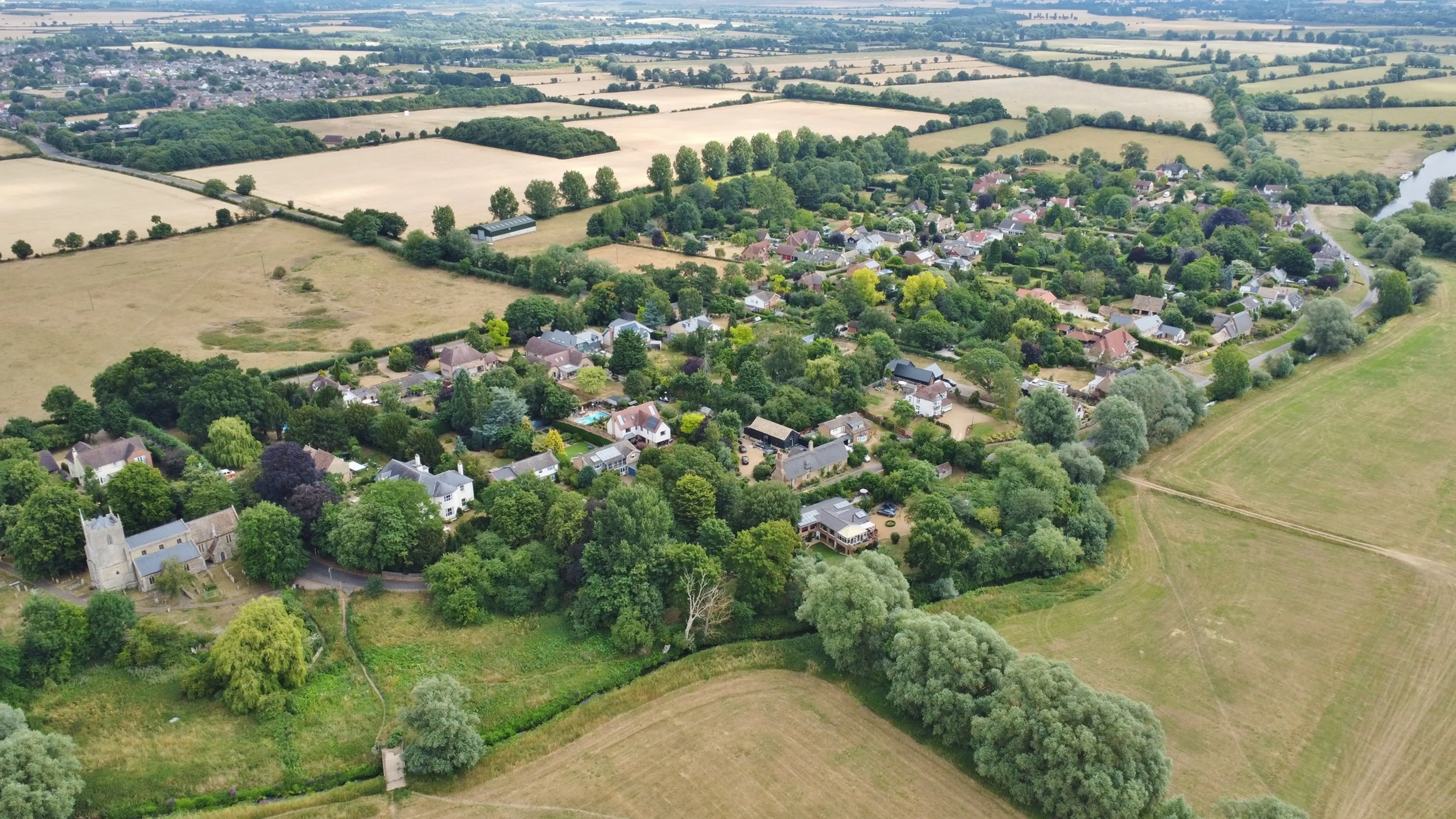 https://mr0.homeflow-assets.co.uk/files/media/image/0000/0000/79a5412423d5a8b71fb4661ac6d74cd6/483066092_9239829336064112_7957984656315533534_n.jpg