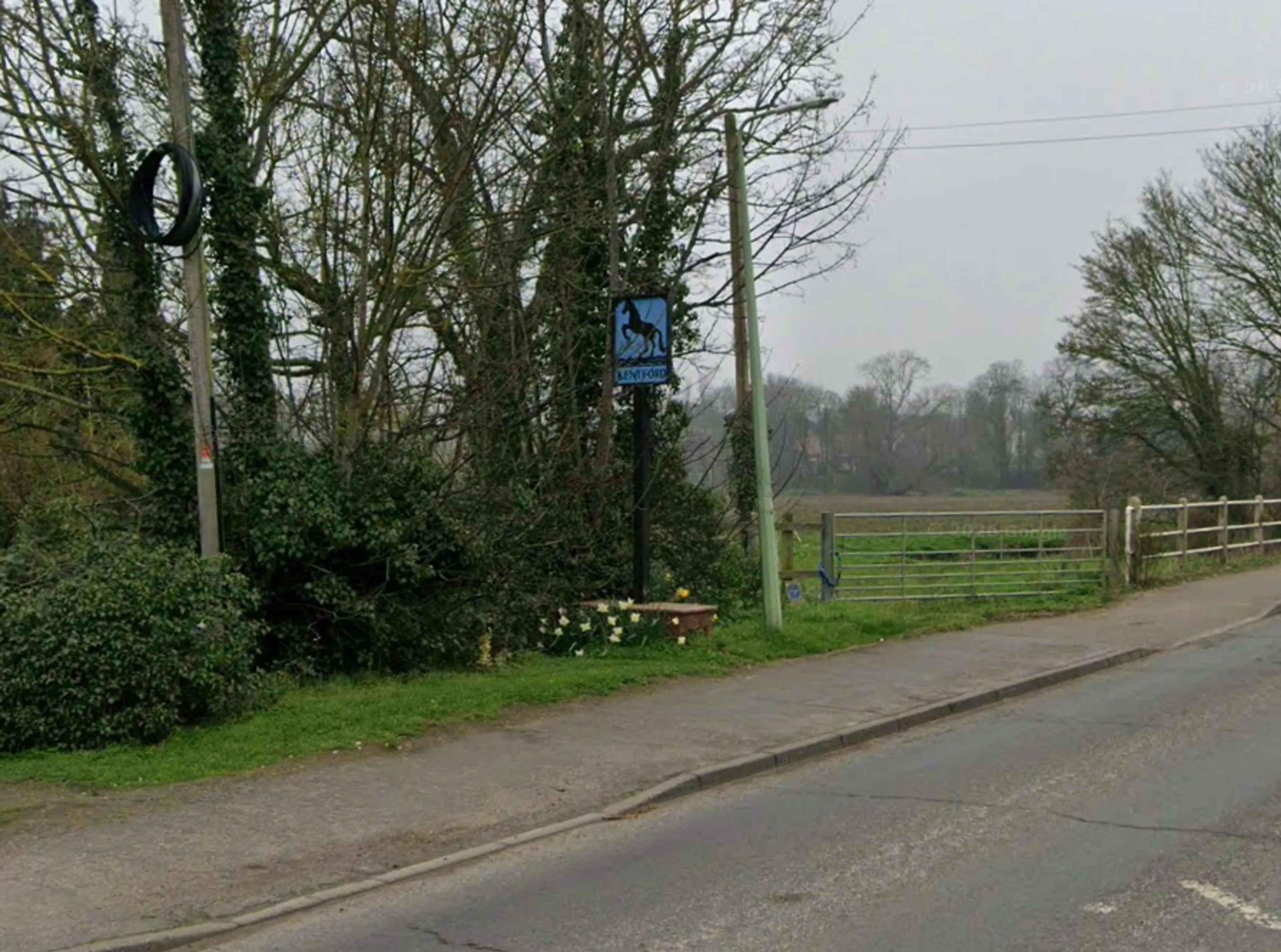 https://mr0.homeflow-assets.co.uk/files/media/image/0000/0000/b0286c5ea1e311c6d0a44e731d3f1c28/googleearth3.png