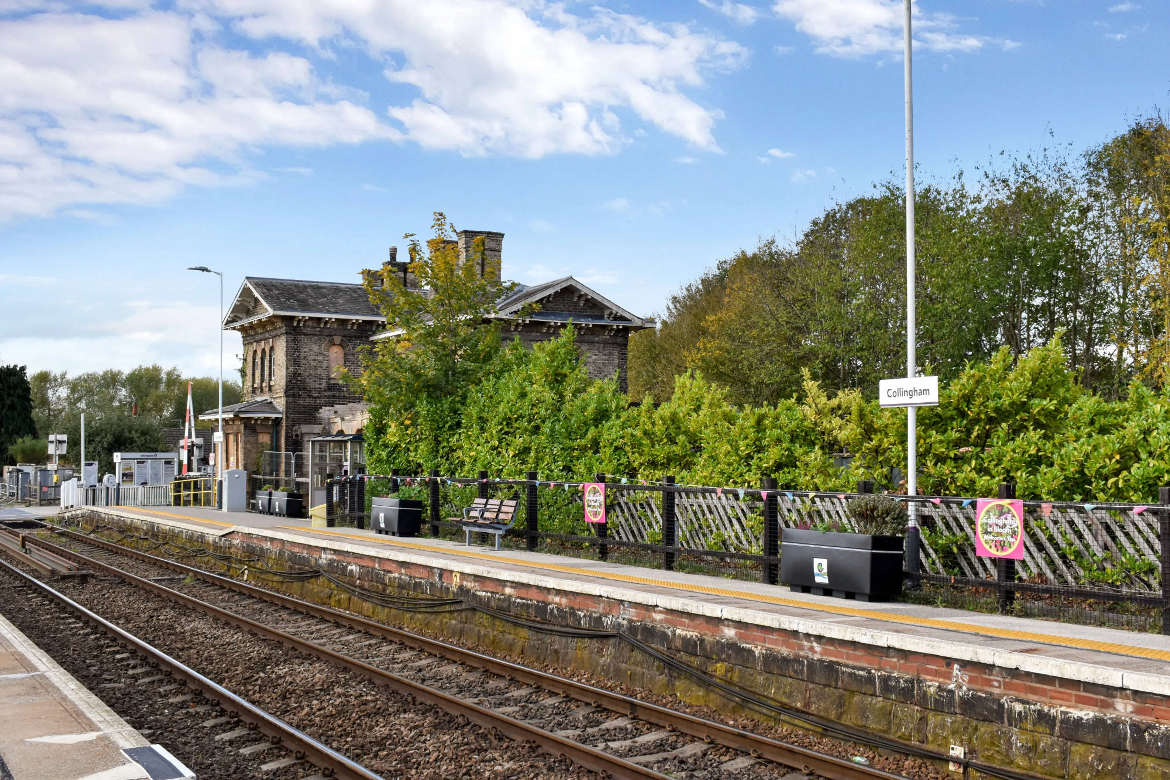 https://mr0.homeflow-assets.co.uk/files/media/image/0000/0000/cdf4c2790e08e3350fc45e8e5472d83f/Collingham-Area-Guide-8.jpg