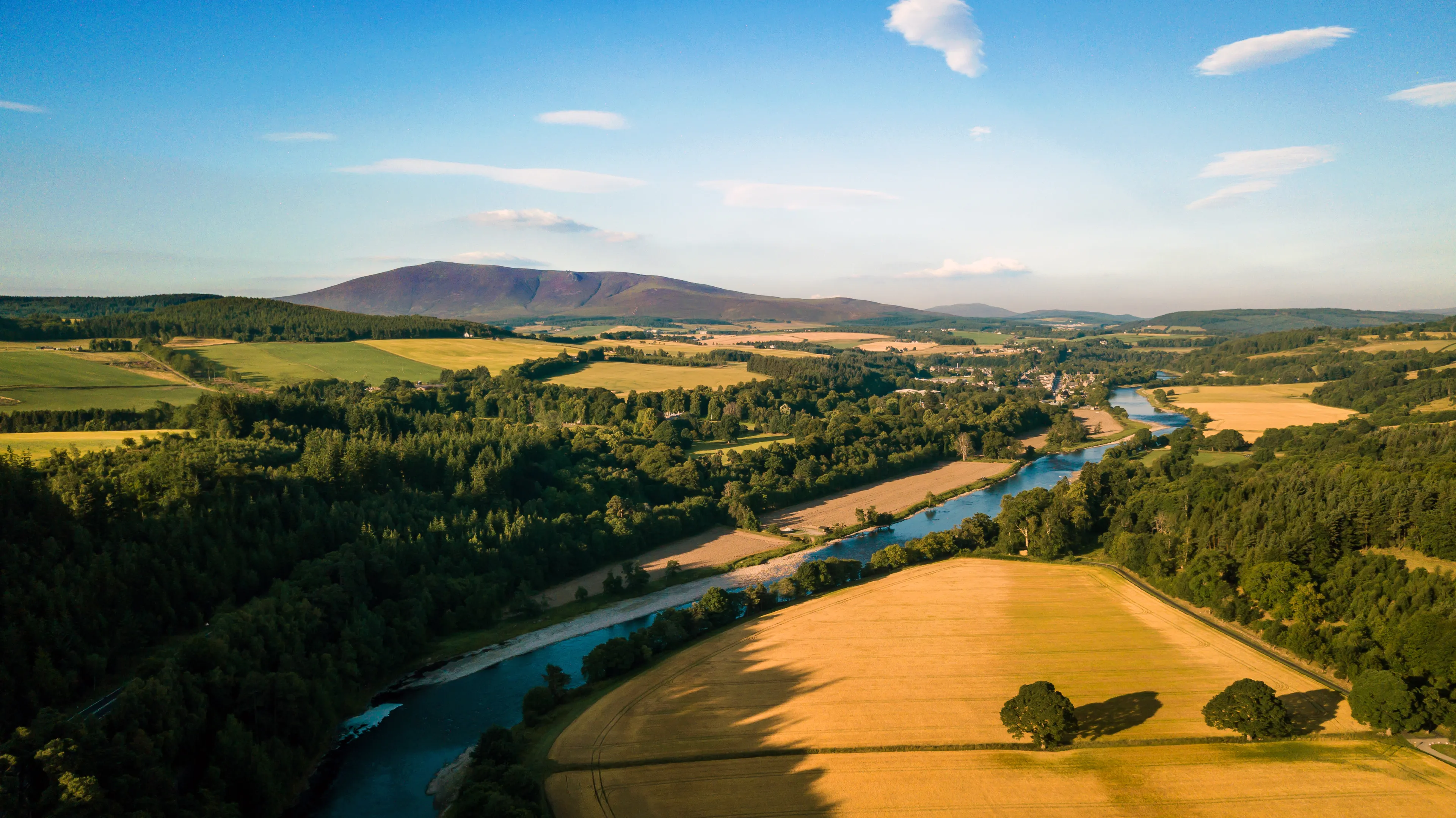 https://mr0.homeflow-assets.co.uk/files/media/image/0000/0000/d5305cb3e40e06759f905ade4a0c5b44/MorayHighlands.jpg
