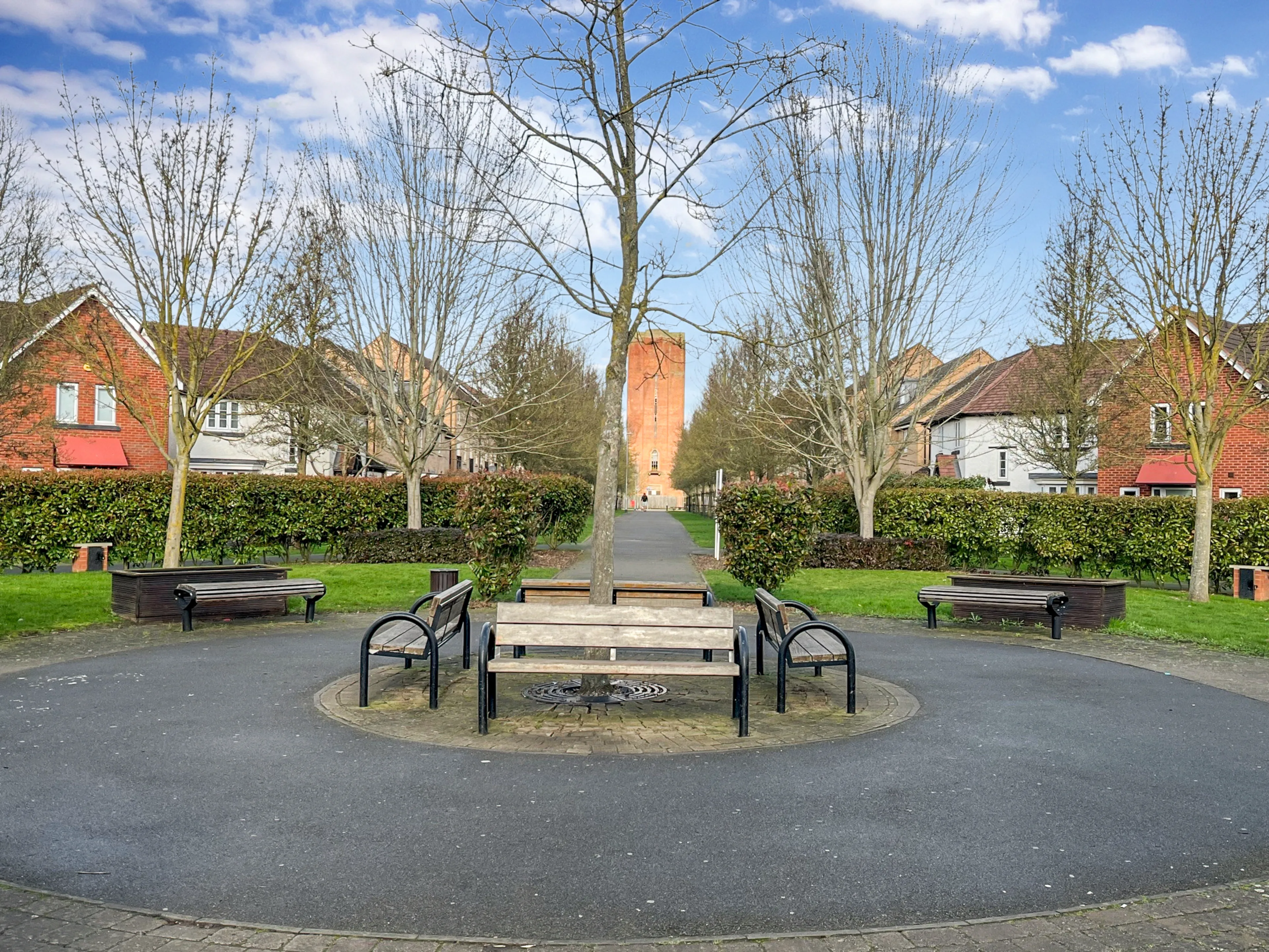 https://mr0.homeflow-assets.co.uk/files/media/image/0000/0000/fa56b534d5fb7ba6c664fbf25df4c946/Fernwood-3.jpg