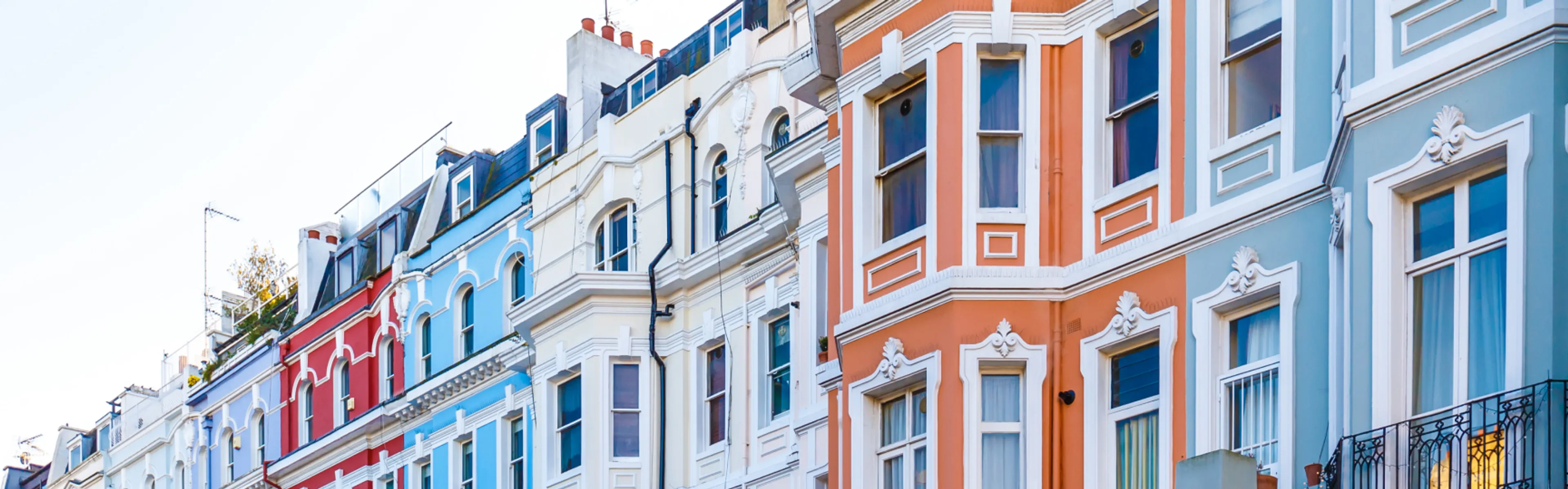 https://mr0.homeflow-assets.co.uk/files/media/image/0000/0000/ff222125d5dbb7e4cb307a1ed840e540/D12877SeasonalLondonimage-summer-1.jpg