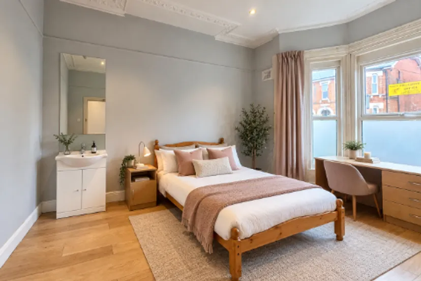 Bedroom-8.jpg