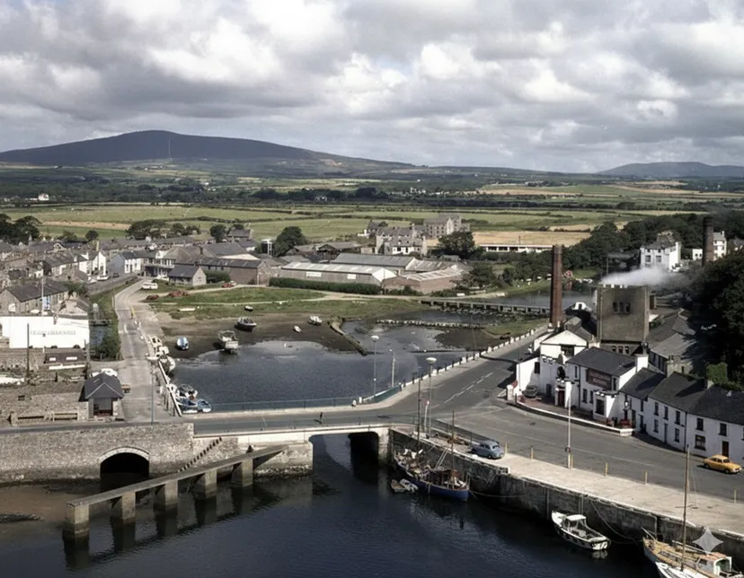 https://mr0.homeflow-assets.co.uk/files/media/image/0000/0000/b011aef70294f33af18b39797b600e22/castletown-ai.png