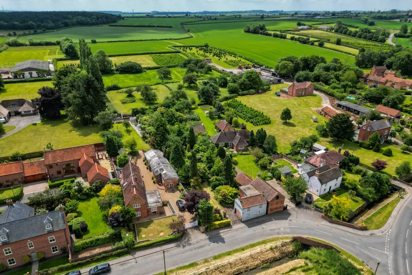 https://mr0.homeflow-assets.co.uk/files/media/image/0000/0000/eca5f8936c96f66191b331c0ea59fcac/Egmanton2.jpg
