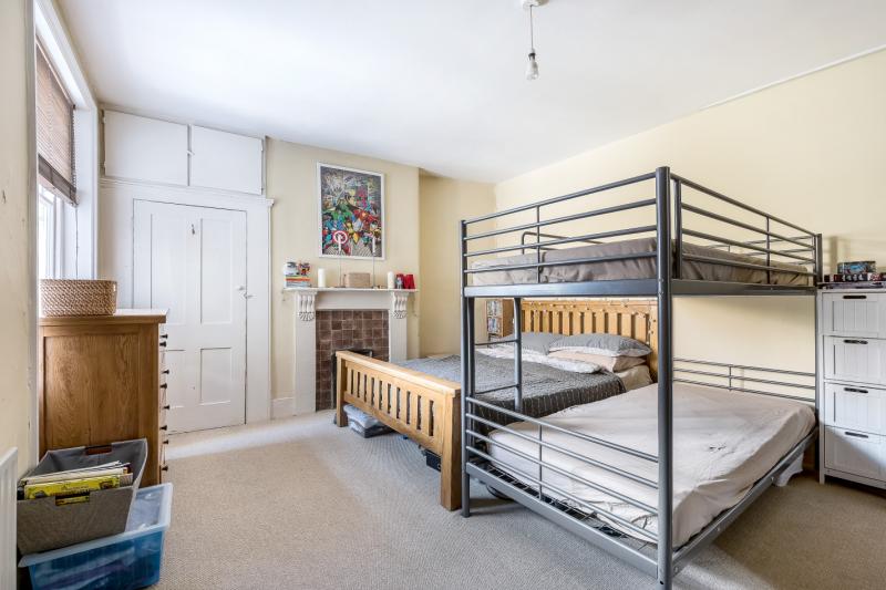 2 Bedroom Property For Sale In Pullens Buildings Peacock Street 2 Bedroom Property For Sale In Pullens Buildings Peacock Street