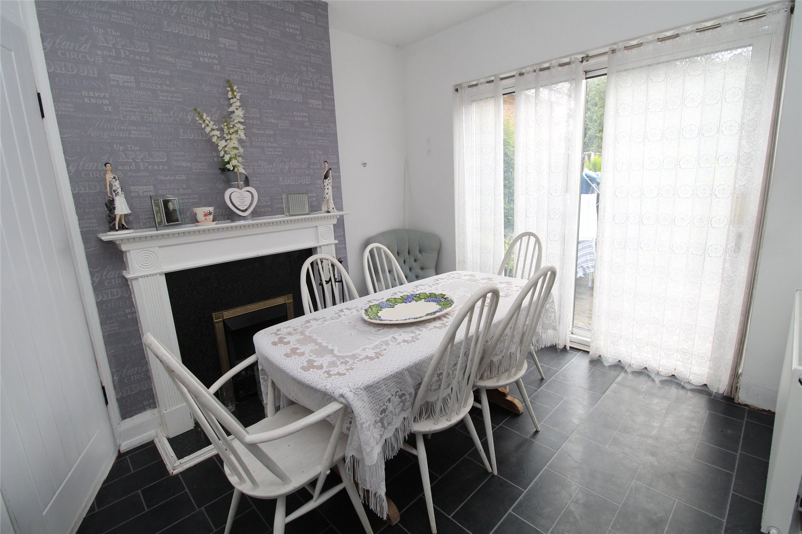 3 bedroom property for sale in Sandhurst Crescent, LeighOnSea, Essex