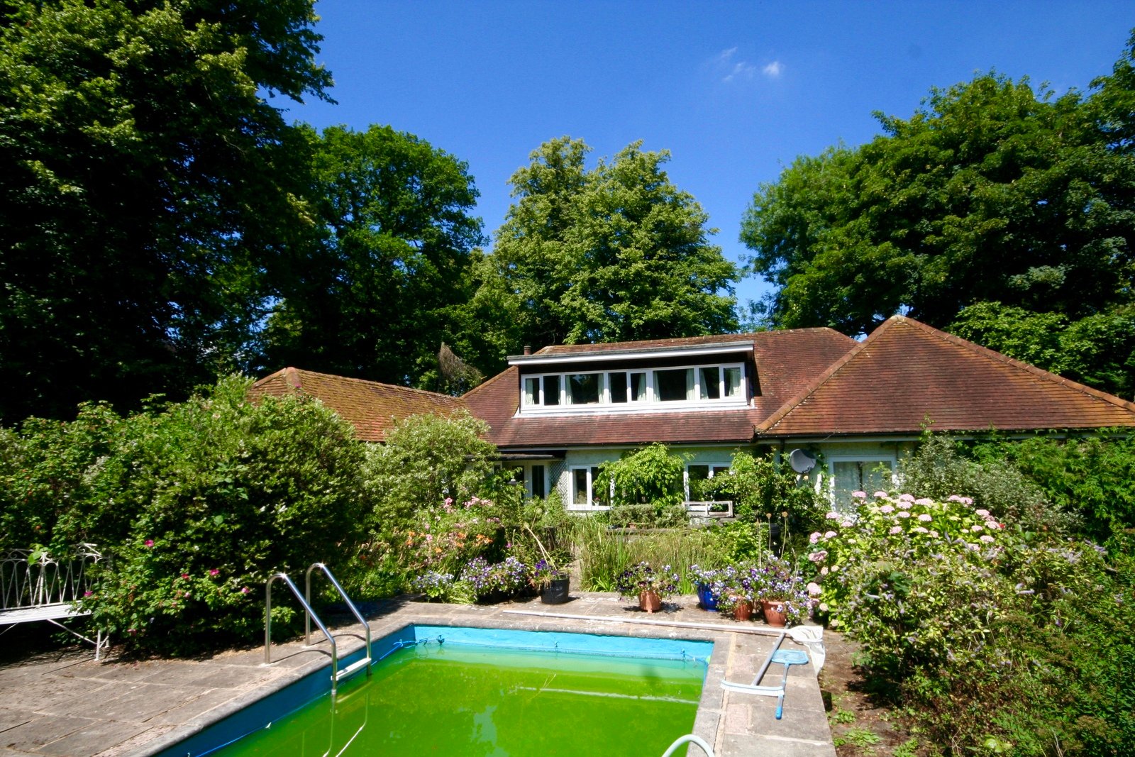 4 bedroom property for sale in Tylers Green £1,100,000