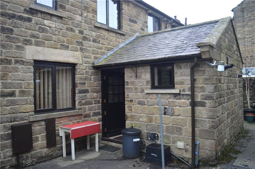 3 bedroom property to let in Chapel Mews, Bridgehouse Gate, Pateley 3 bedroom property to let in Chapel Mews, Bridgehouse Gate, Pateley