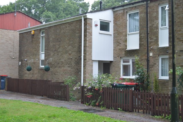 This Well Presented Three Bedroom Terraced House Is Ideal For A Family Or Sharers And Comprises Of Covered Entrance Porch Hallway With Cloakroom This Well Presented Three Bedroom Terraced House Is Ideal For A Family Or Sharers And Comprises Of Covered Entrance Porch Hallway With Cloakroom