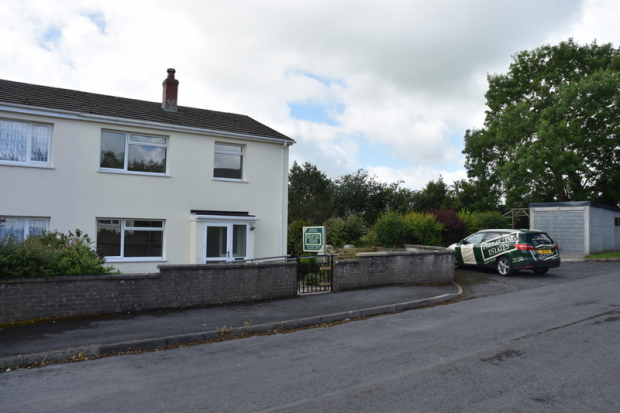 Online dating Llandysul