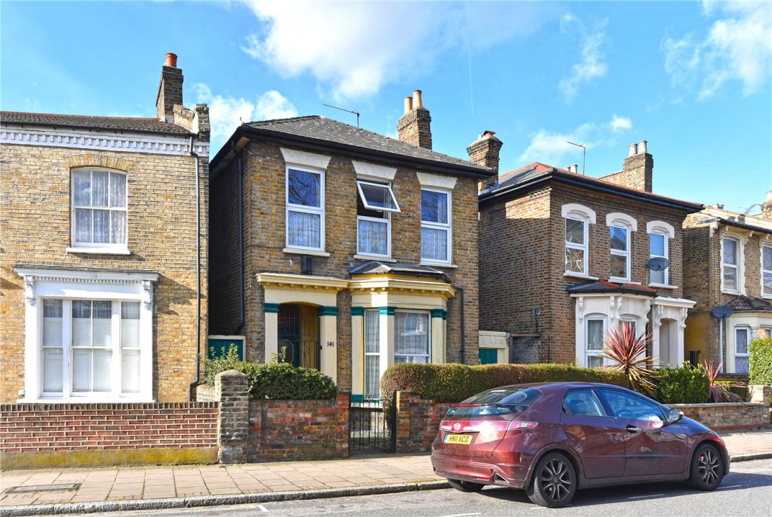 3 bedroom property for sale in Rendlesham Road, London, E5 £795,000