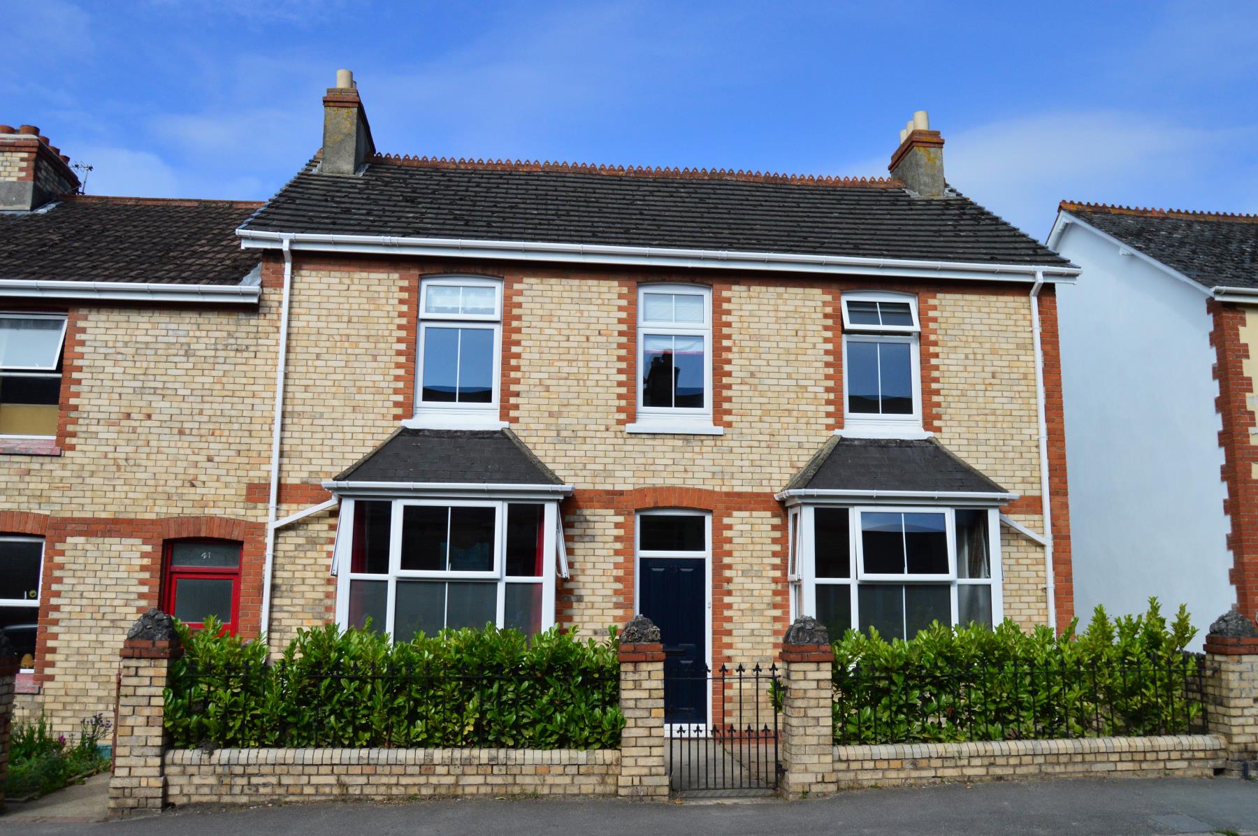 4 bedroom property for sale in Exeter Road, Kingsteignton, Newton Abbot