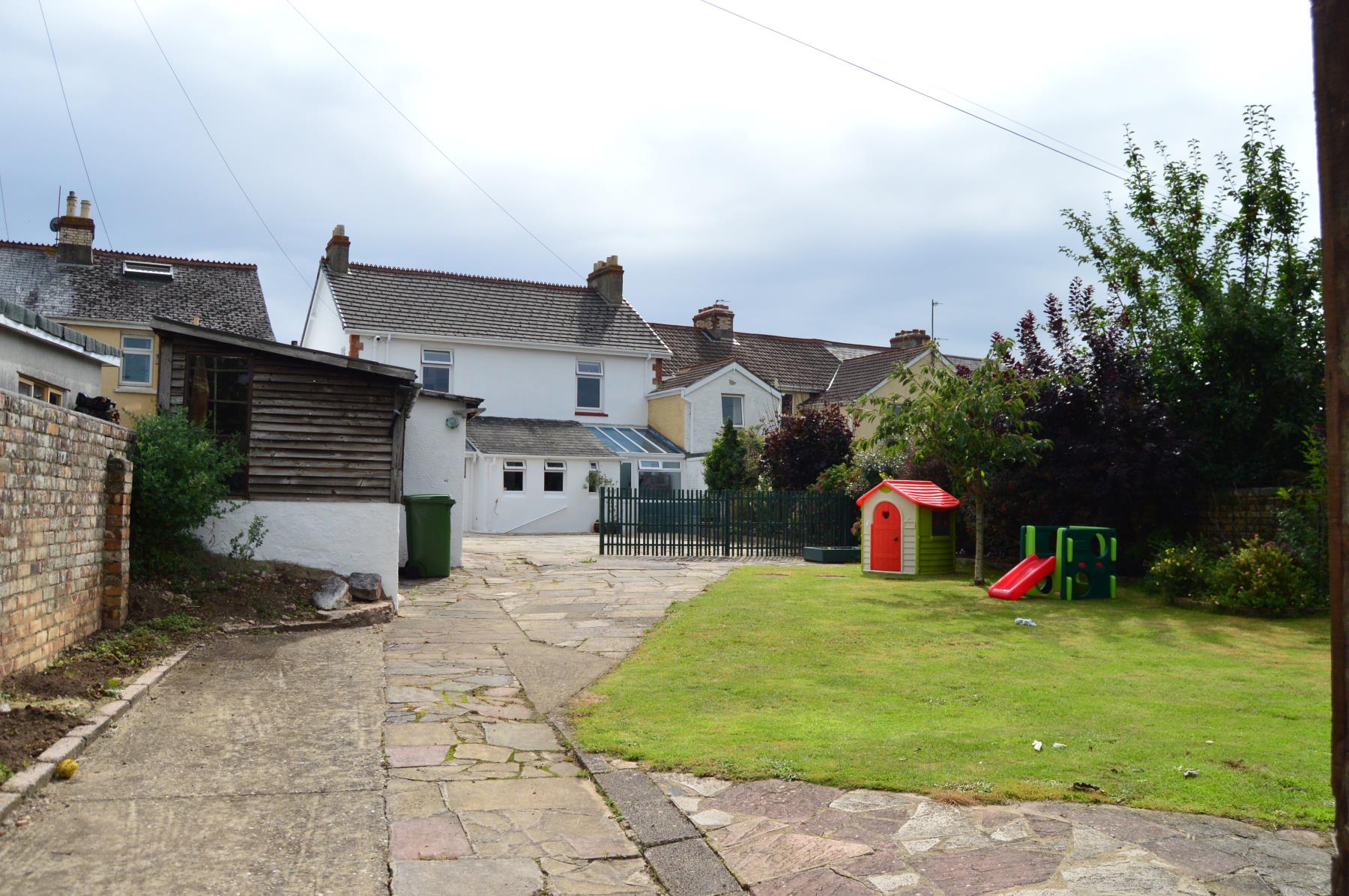 4 bedroom property for sale in Exeter Road, Kingsteignton, Newton Abbot