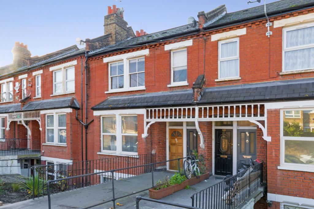 2 bedroom property for sale in Auckland Hill, SE27 £499,950