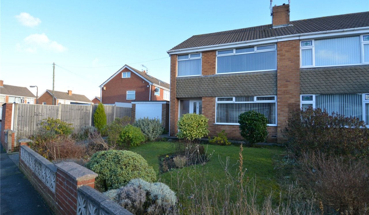 3 bedroom property for sale in Holmlands Drive, Prenton, Wirral, CH43